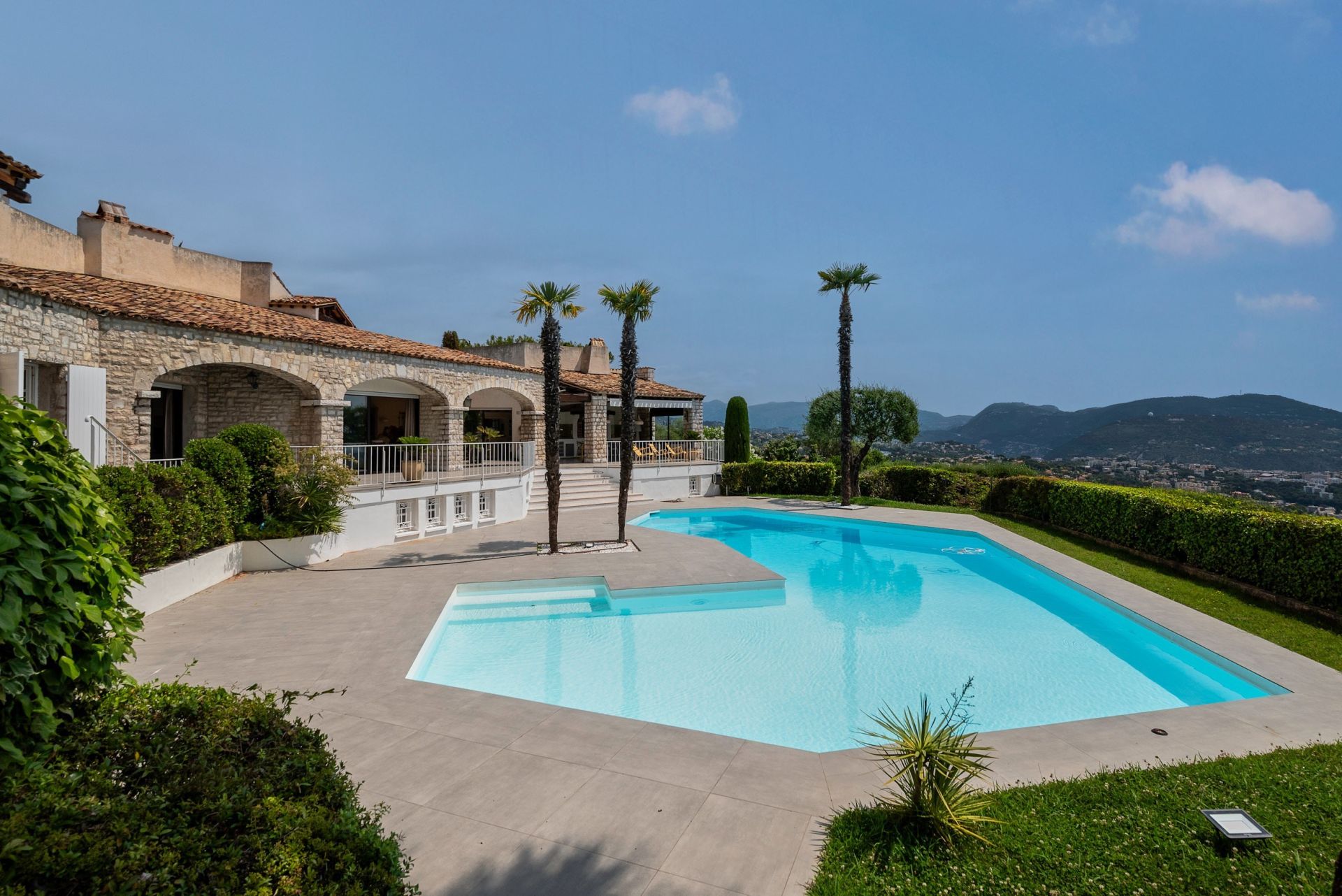 Vente Maison 9&nbsp;Pièces 630&nbsp;m² Nice