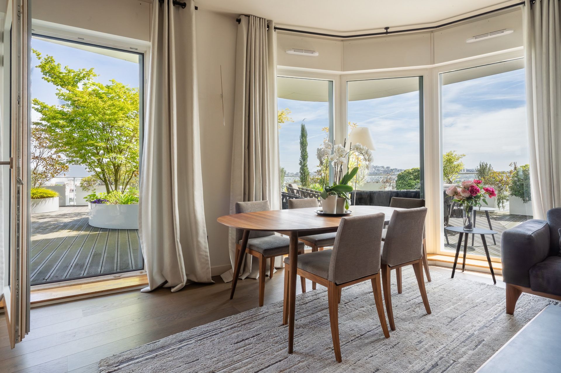Vente Appartement 5&nbsp;Pièces 167&nbsp;m² Paris 17