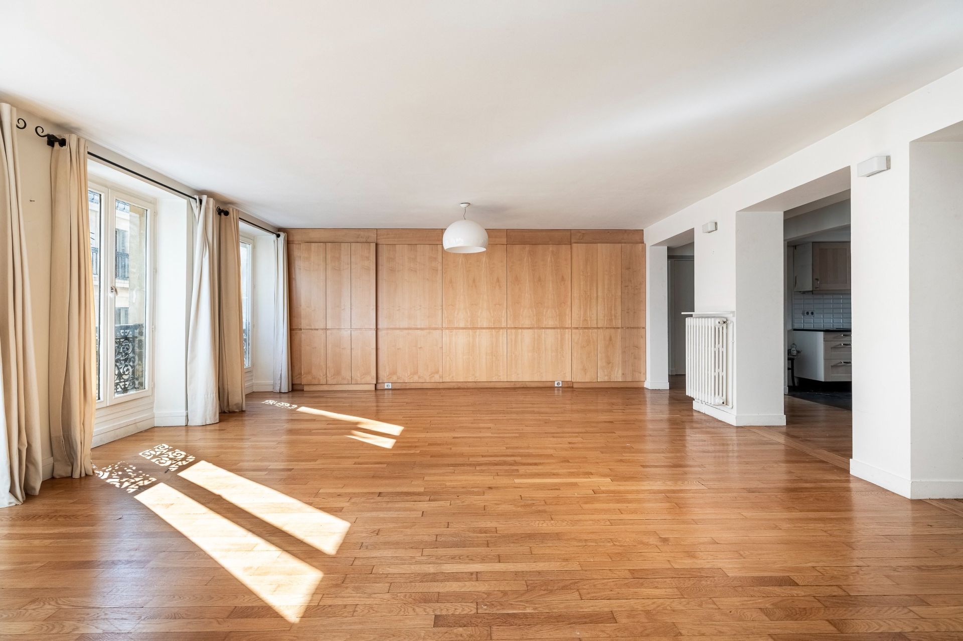 Vente Appartement 5&nbsp;Pièces 135&nbsp;m² Paris 2