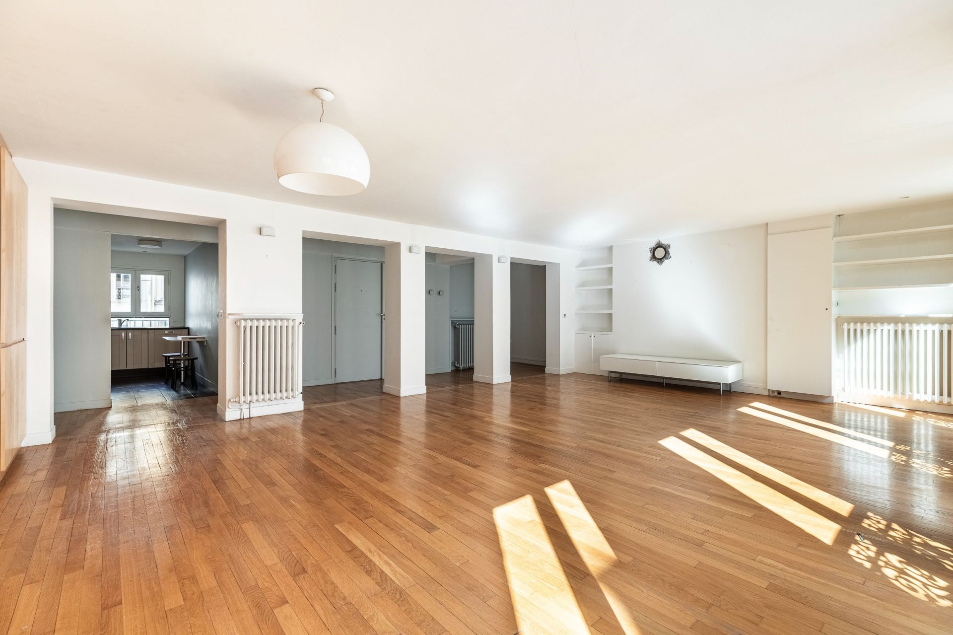 Vente Appartement 5&nbsp;Pièces 135&nbsp;m² Paris 2