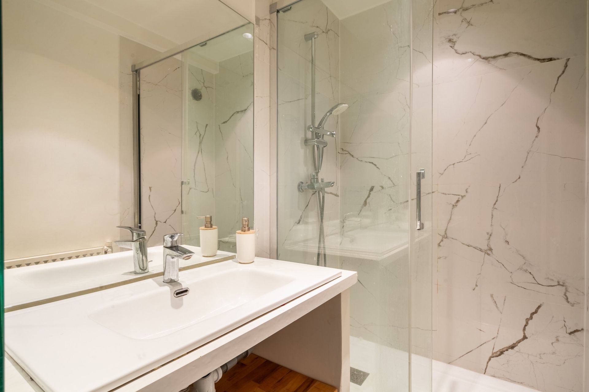 Vente Appartement 5&nbsp;Pièces 135&nbsp;m² Paris 2