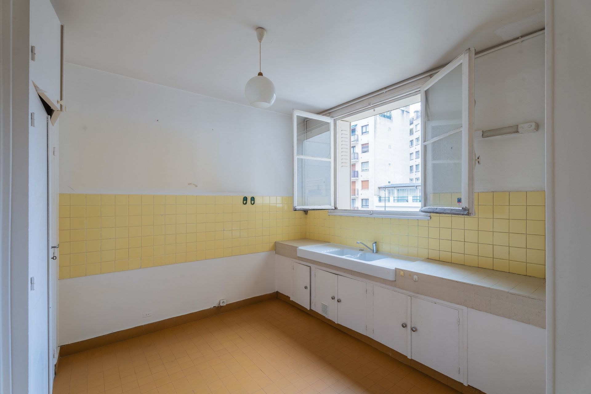 Vente Appartement 3&nbsp;Pièces 78&nbsp;m² Paris 17