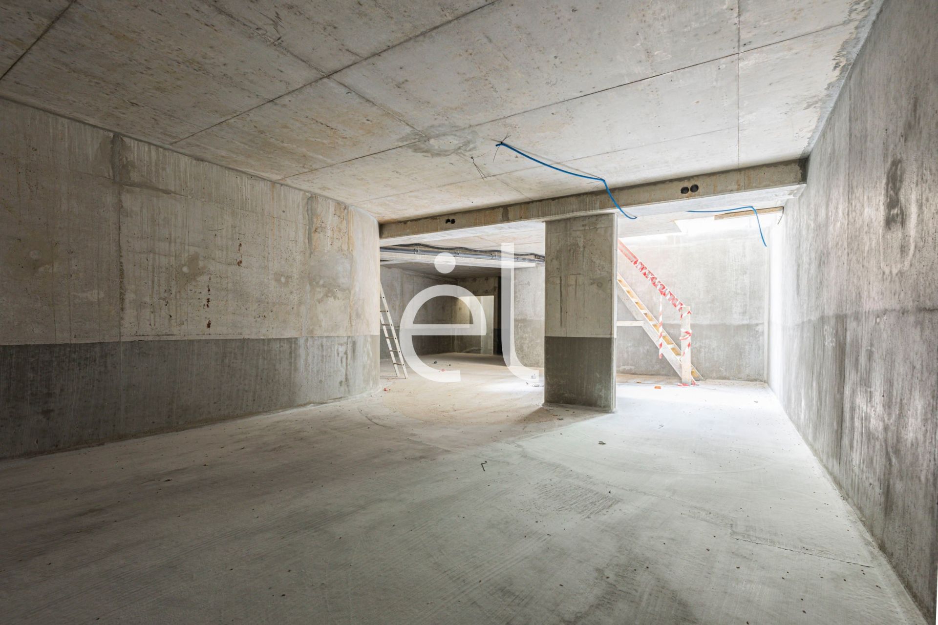 Vente Commerce 196&nbsp;m² Paris 17