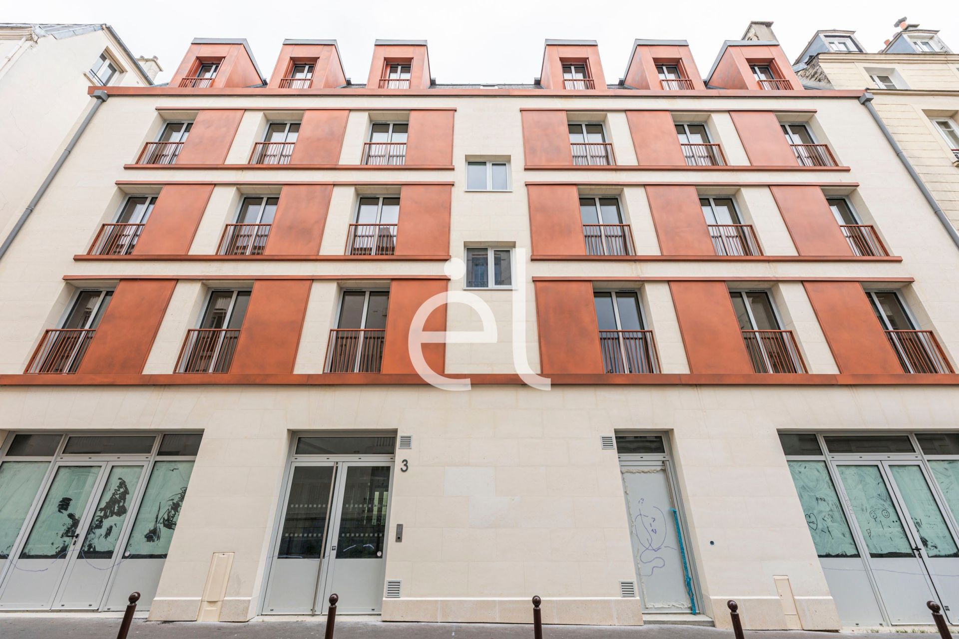 Vente Commerce 196&nbsp;m² Paris 17