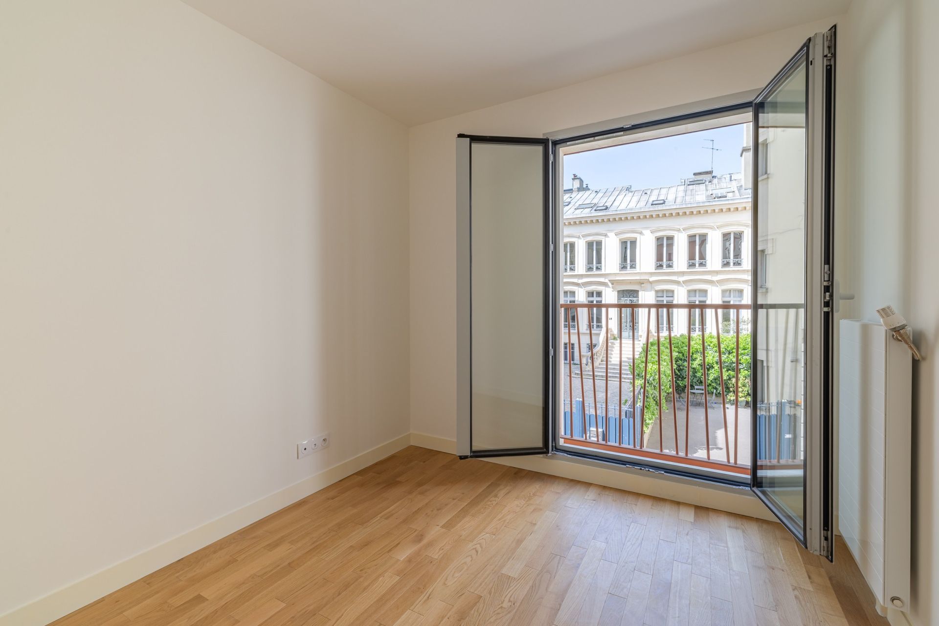 Vente Appartement 4&nbsp;Pièces 93.4&nbsp;m² Paris 17