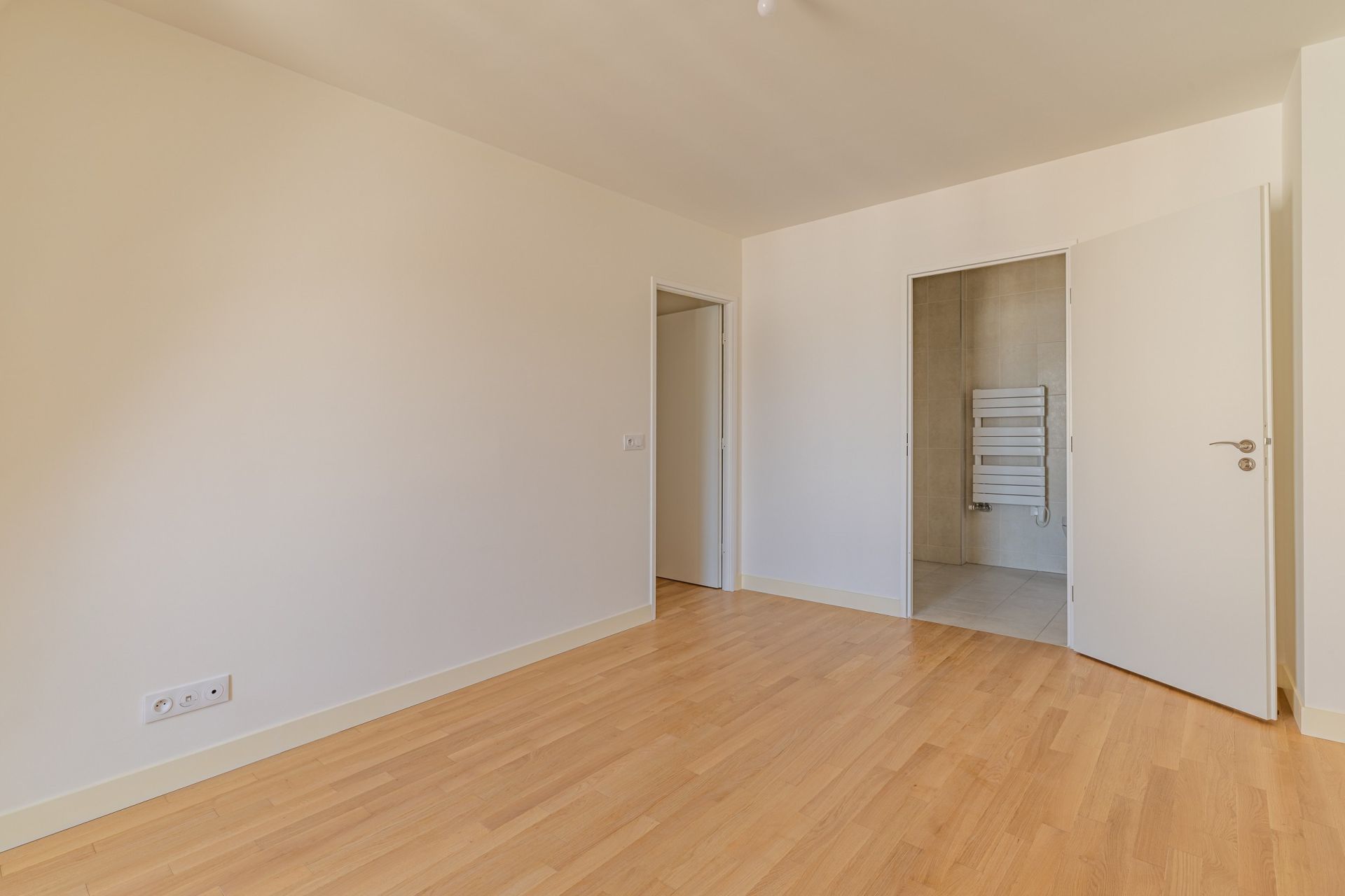 Vente Appartement 4&nbsp;Pièces 93.4&nbsp;m² Paris 17