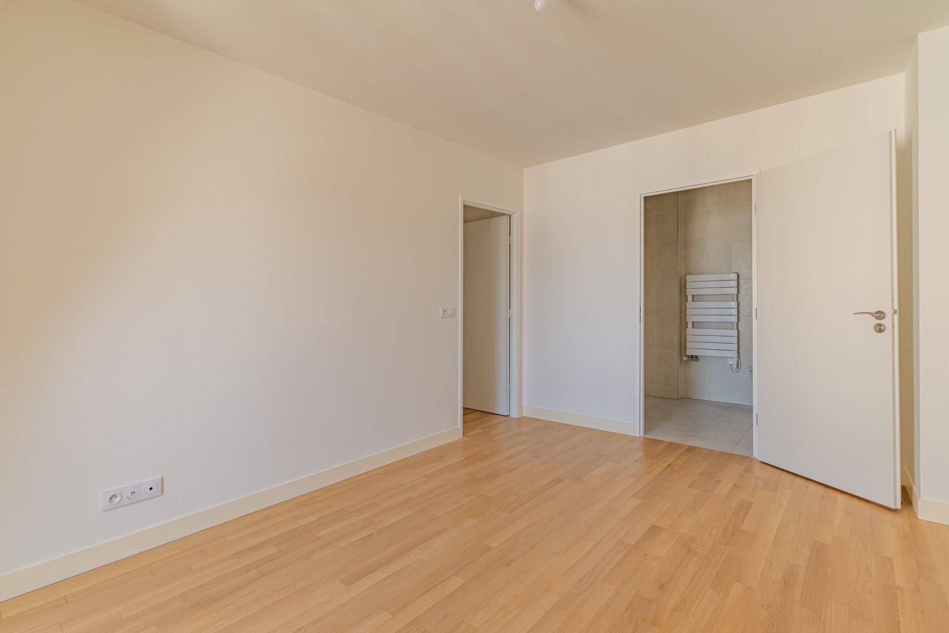 Vente Appartement 4&nbsp;Pièces 93.4&nbsp;m² Paris 17