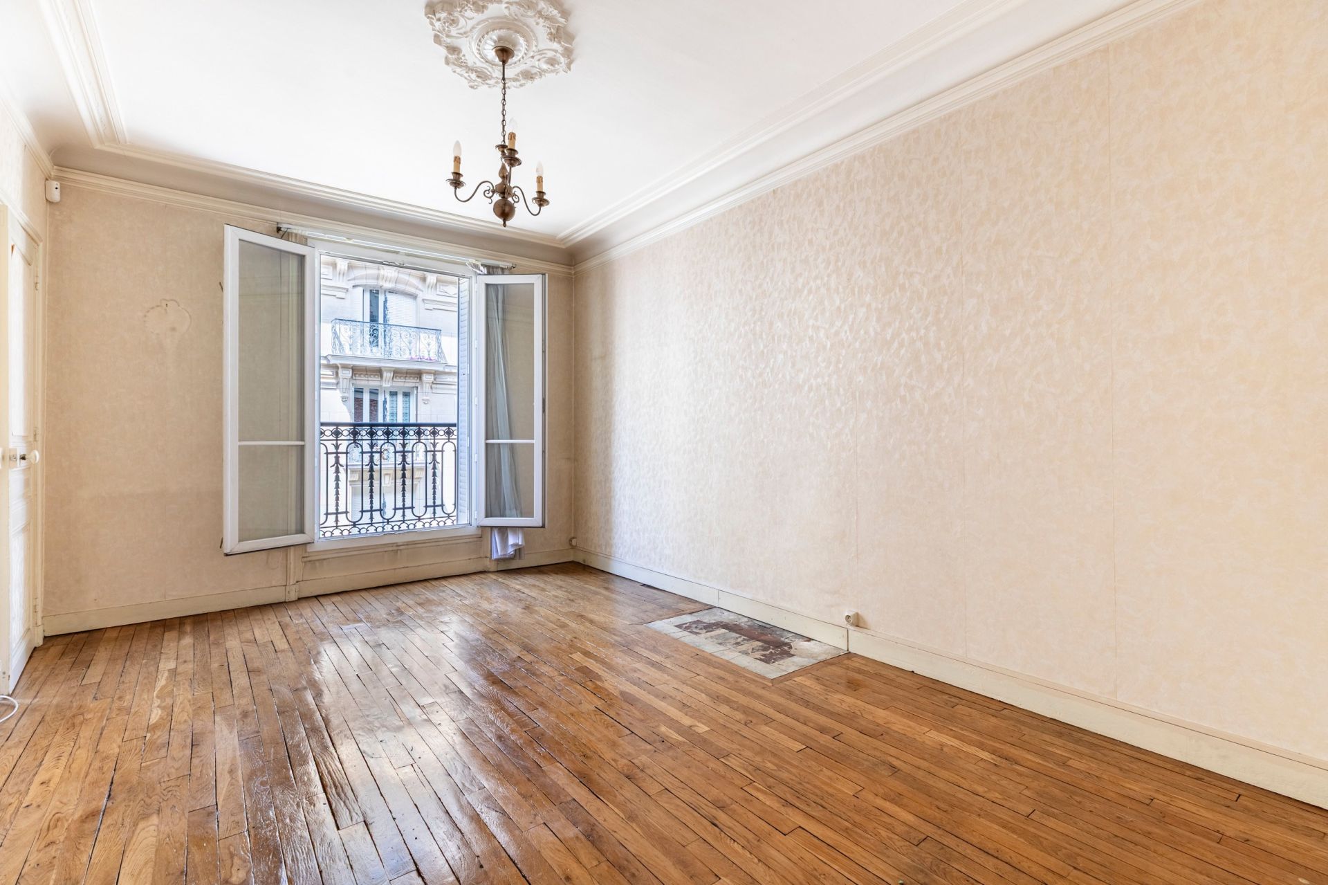 Vente Appartement 3&nbsp;Pièces 62&nbsp;m² Paris 18