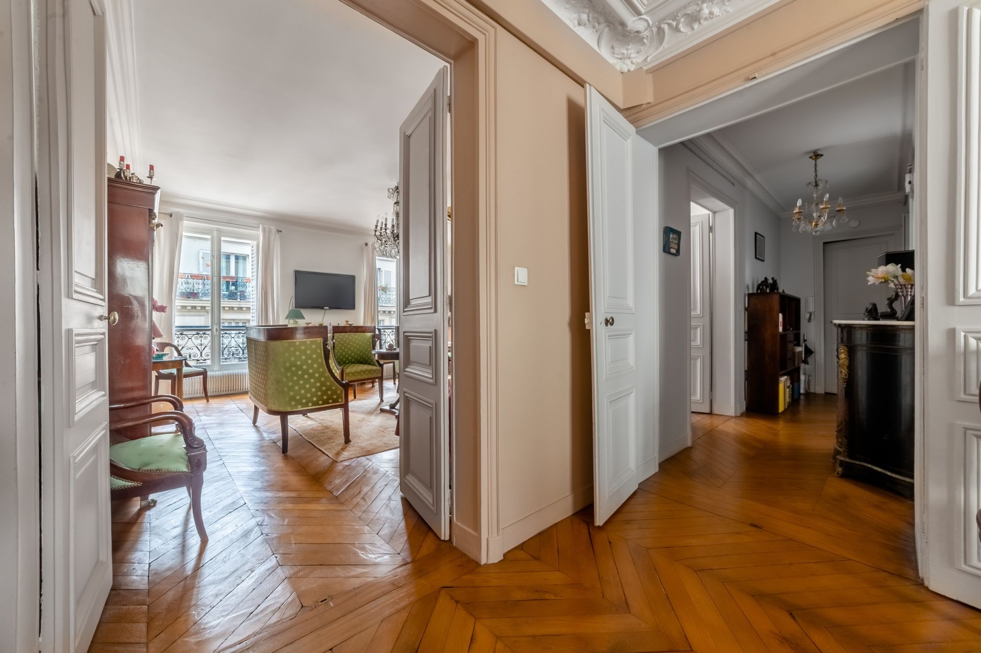 Vente Appartement 4&nbsp;Pièces 99&nbsp;m² Paris 10