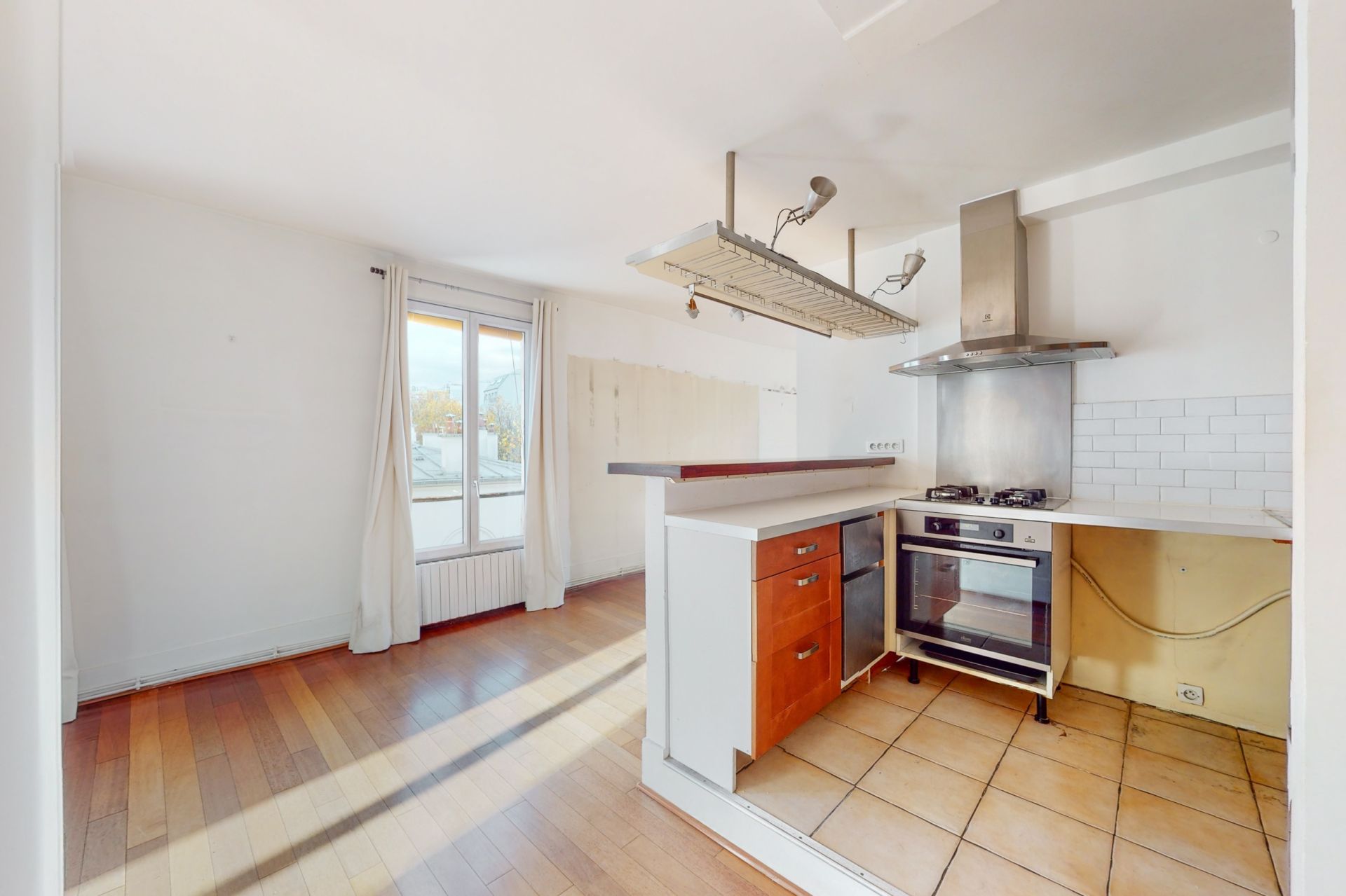 Vente Appartement 4&nbsp;Pièces 68&nbsp;m² Paris 17