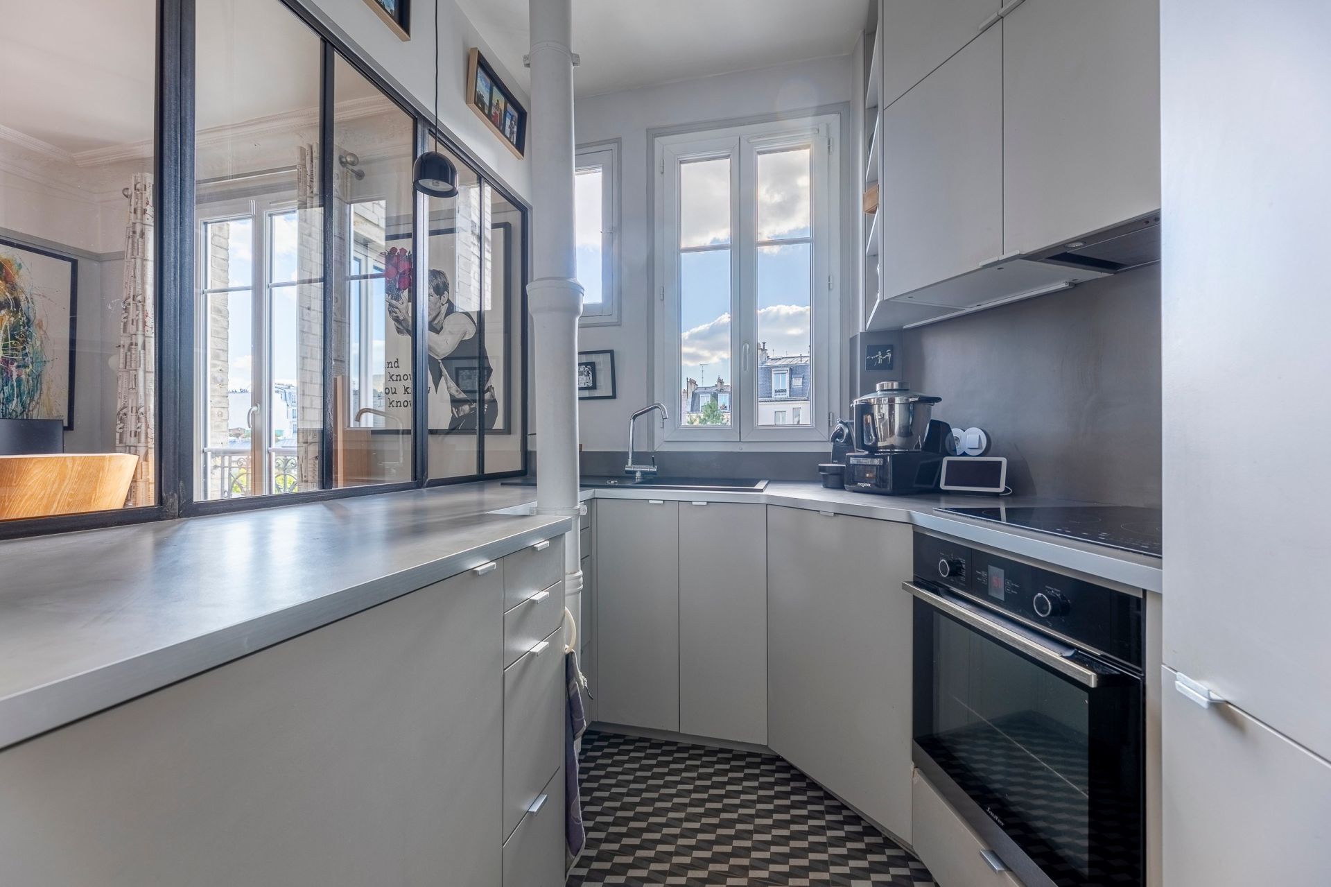 Vente Appartement 4&nbsp;Pièces 70&nbsp;m² Paris 18
