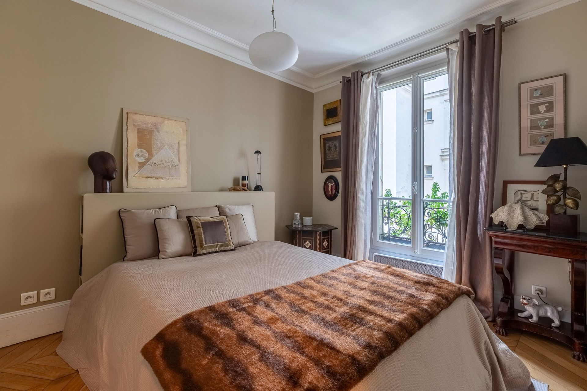 Vente Appartement 2&nbsp;Pièces 49&nbsp;m² Paris 18