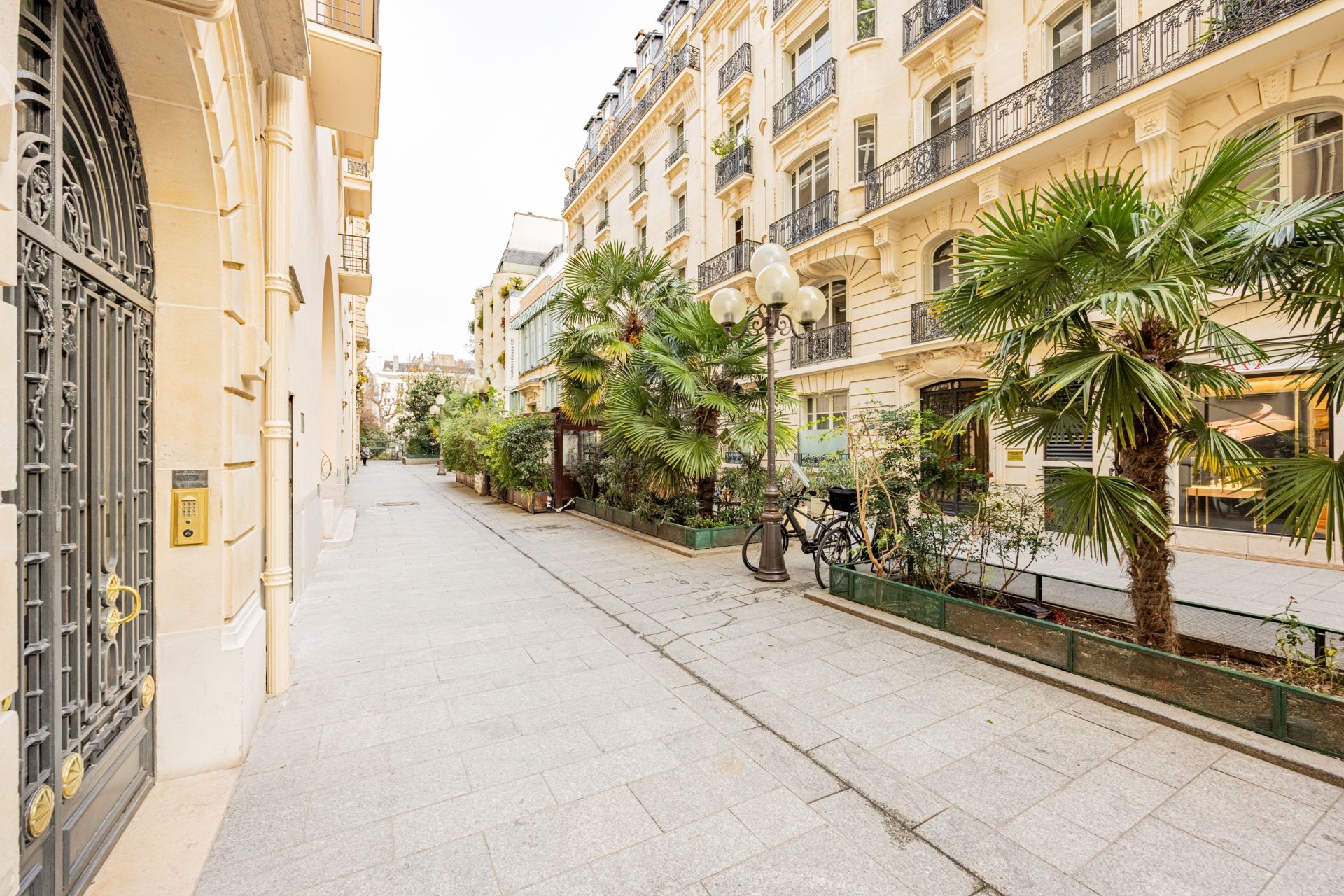 Vente Appartement 5&nbsp;Pièces 130&nbsp;m² Paris 7