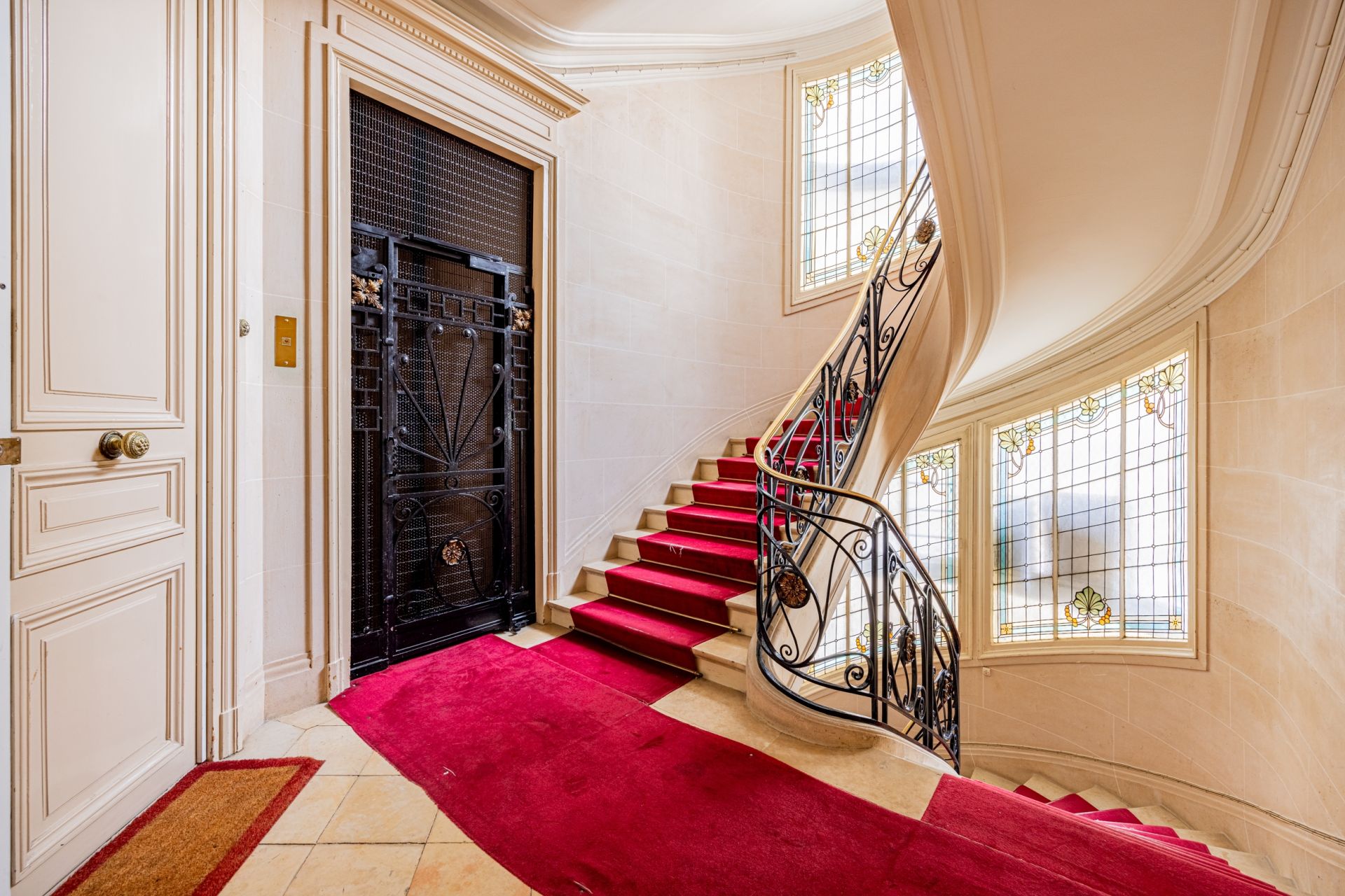 Vente Appartement 5&nbsp;Pièces 130&nbsp;m² Paris 7