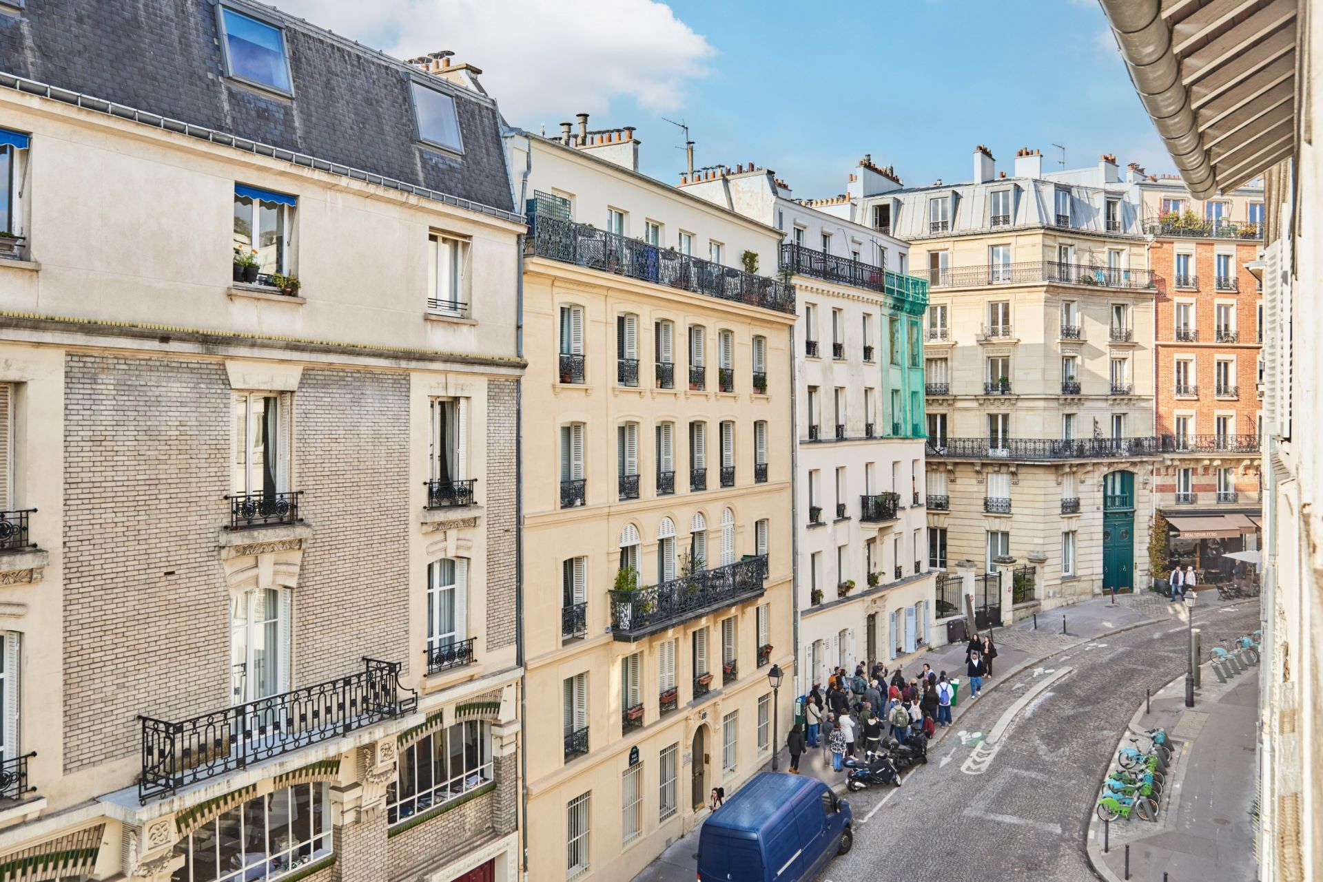 Vente Appartement 7&nbsp;Pièces 145&nbsp;m² Paris 18