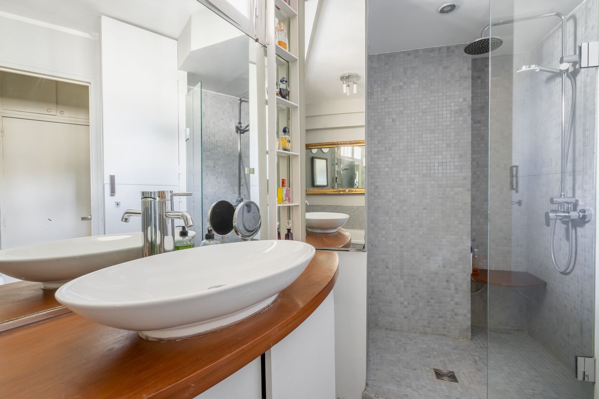 Vente Appartement 5&nbsp;Pièces 108&nbsp;m² Paris 18