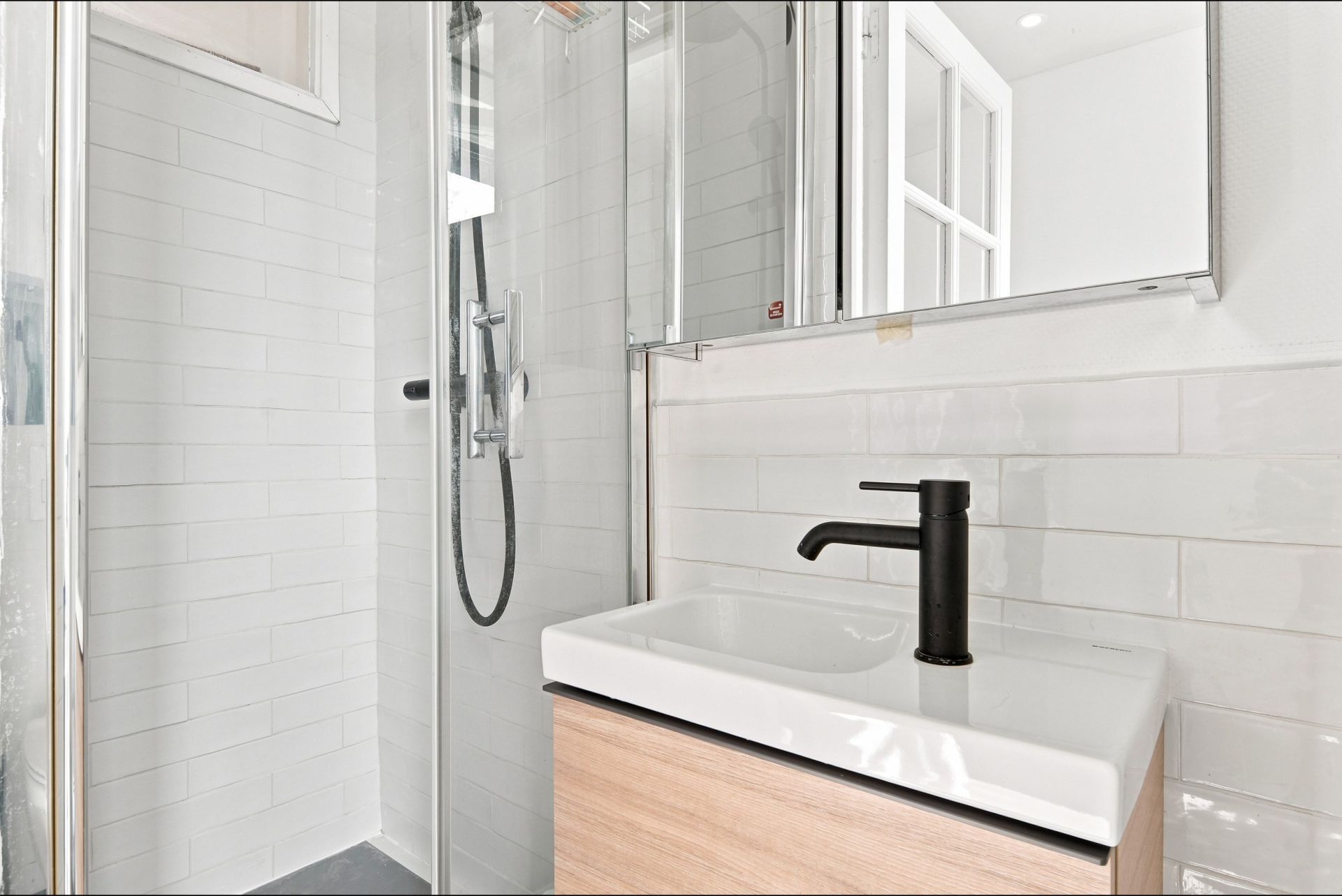 Vente Appartement 2&nbsp;Pièces 28.5&nbsp;m² Paris 18