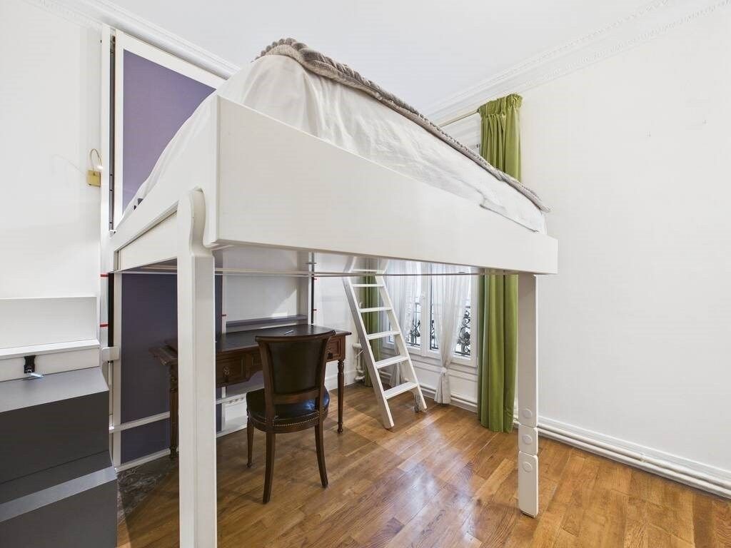 Vente Appartement 4&nbsp;Pièces 70&nbsp;m² Paris 17