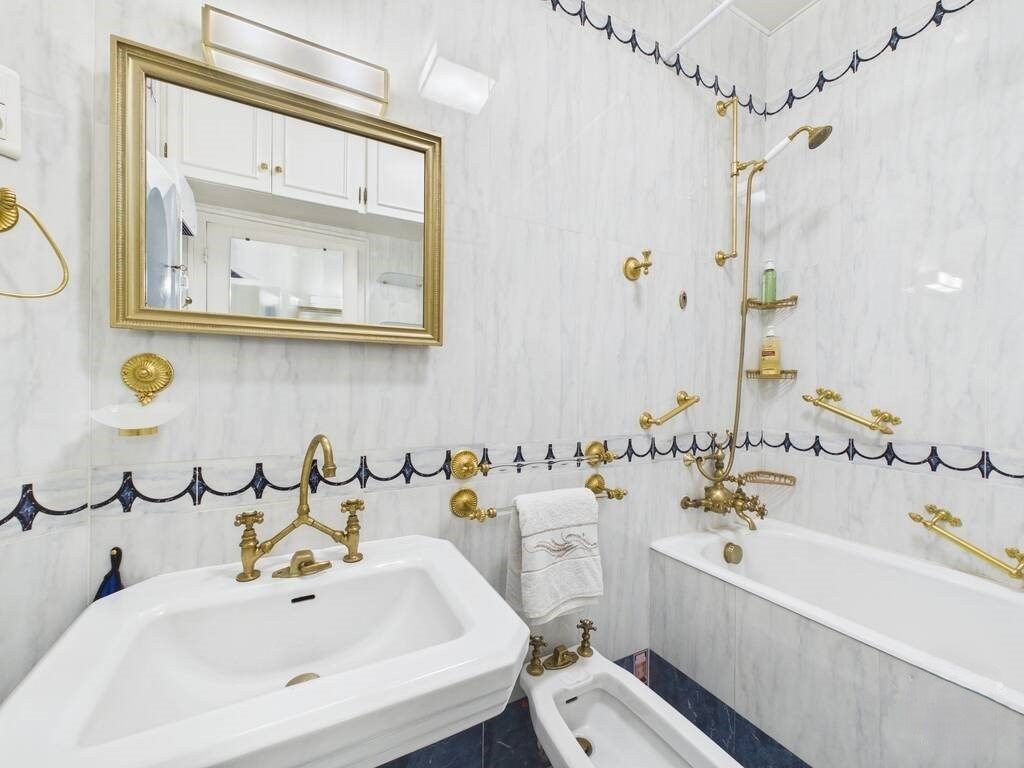 Vente Appartement 4&nbsp;Pièces 70&nbsp;m² Paris 17