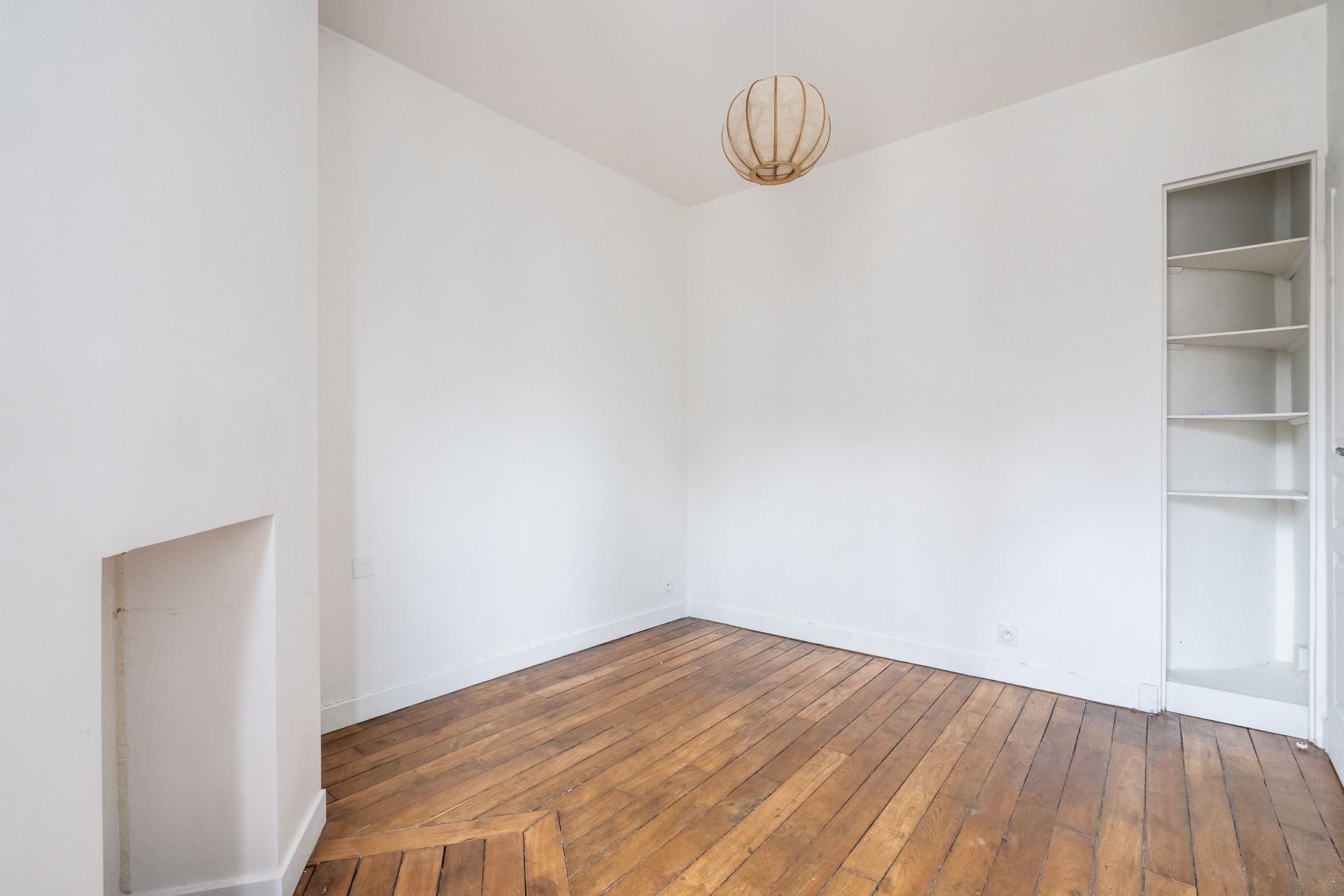 Vente Appartement 3&nbsp;Pièces 38&nbsp;m² Paris 18