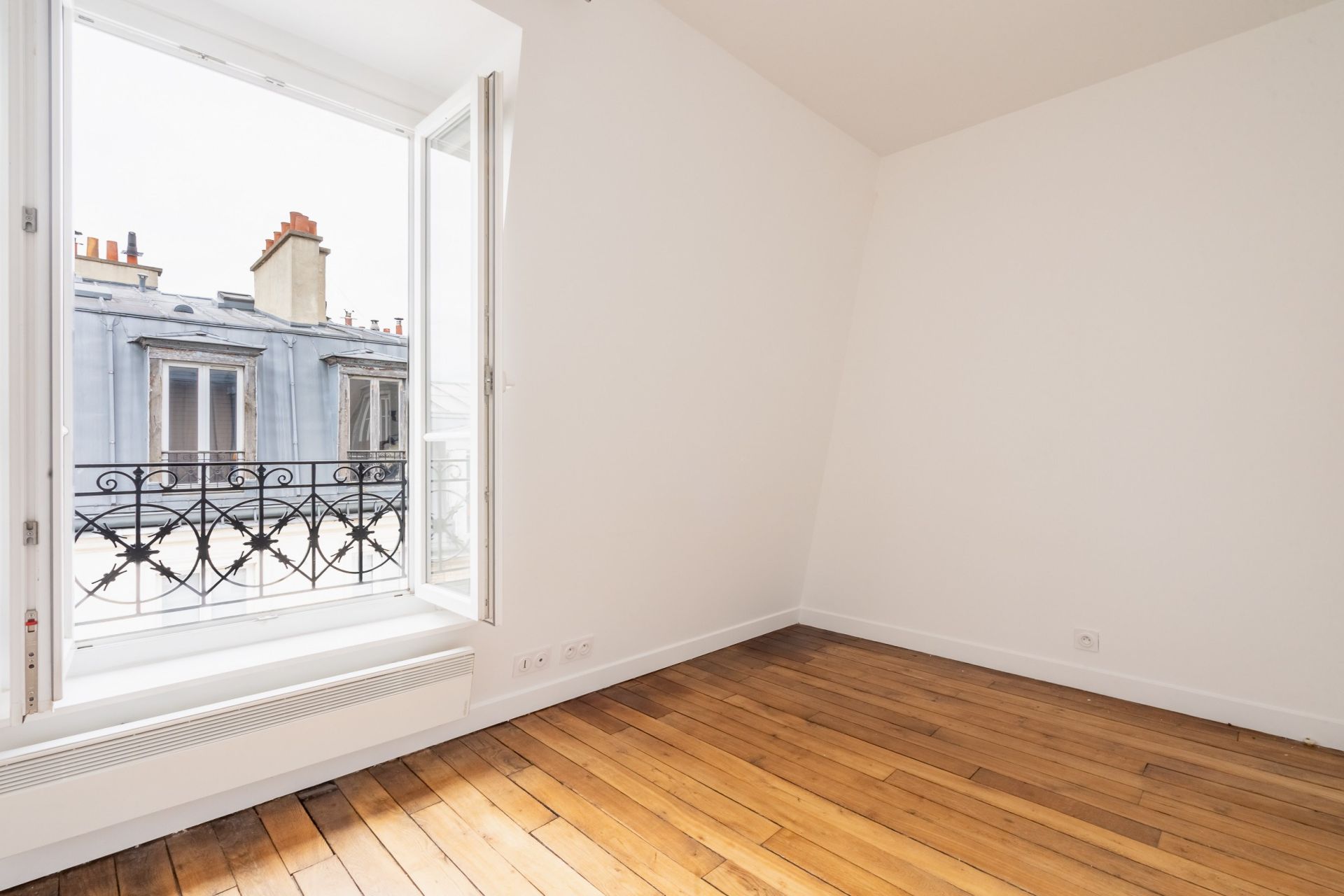 Vente Appartement 3&nbsp;Pièces 38&nbsp;m² Paris 18