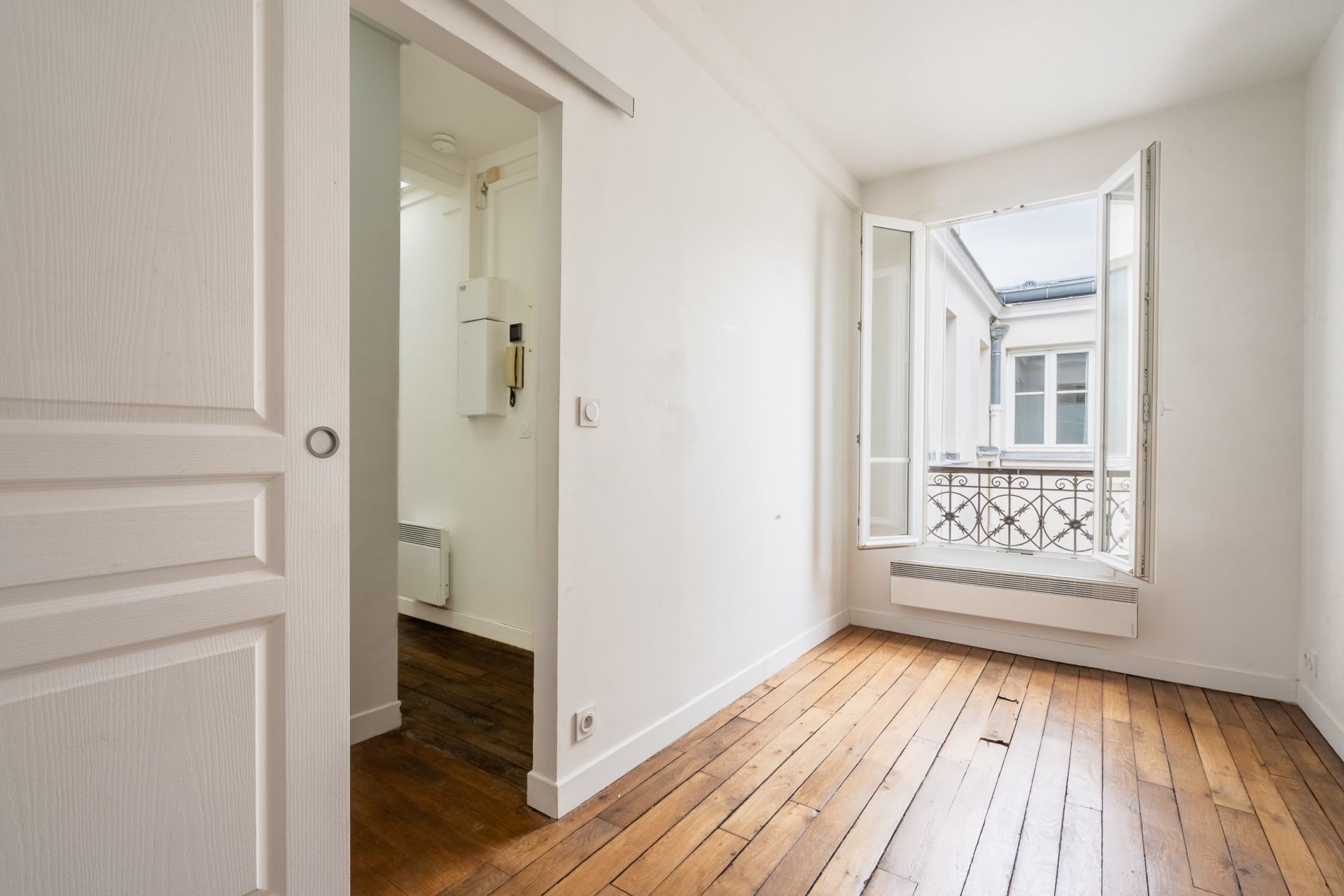 Vente Appartement 3&nbsp;Pièces 38&nbsp;m² Paris 18