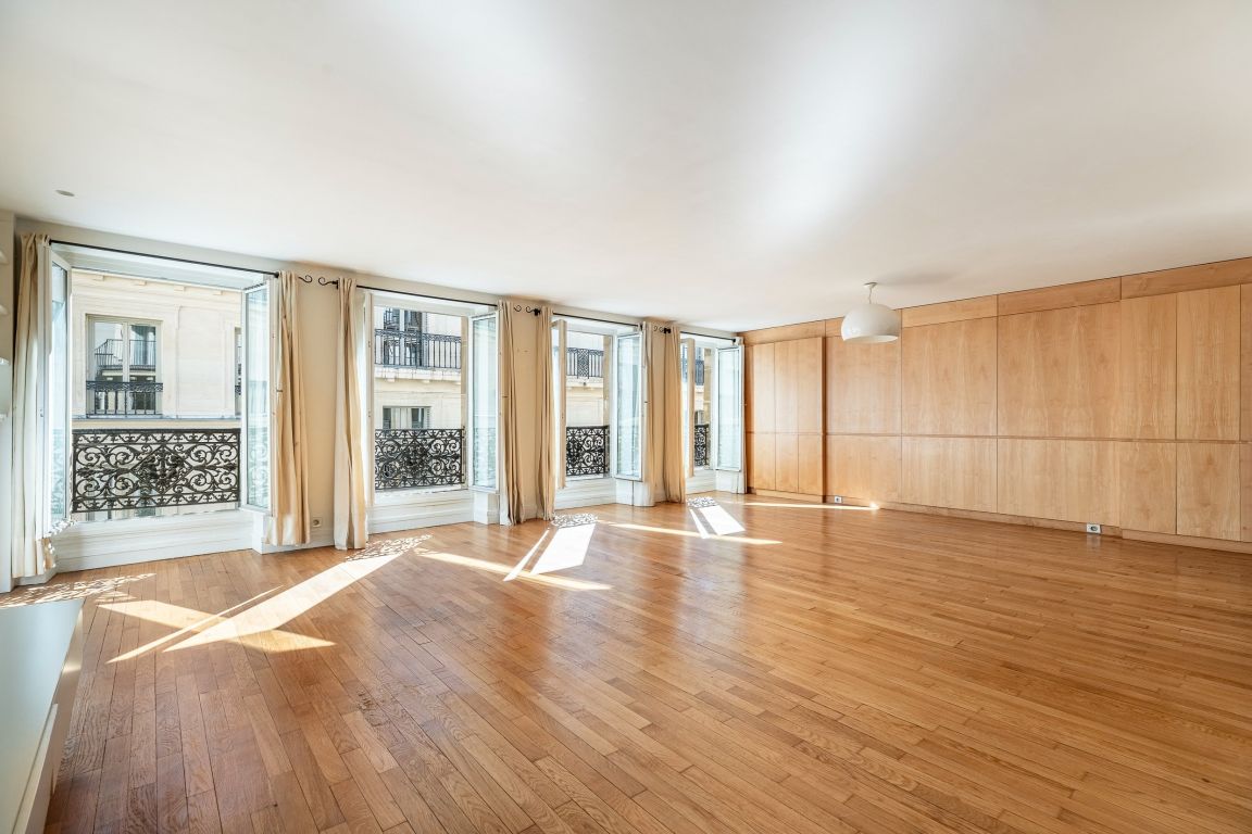 appartement 5 Pièces en vente sur PARIS (75002) - Plus de details